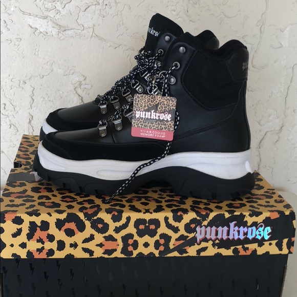punkrose skechers